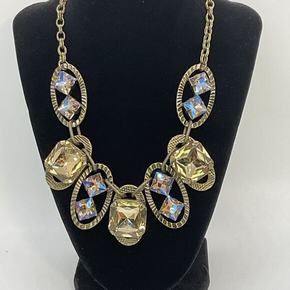 Traci Lynn Blaze Statement Necklace - Picture 1 of 6